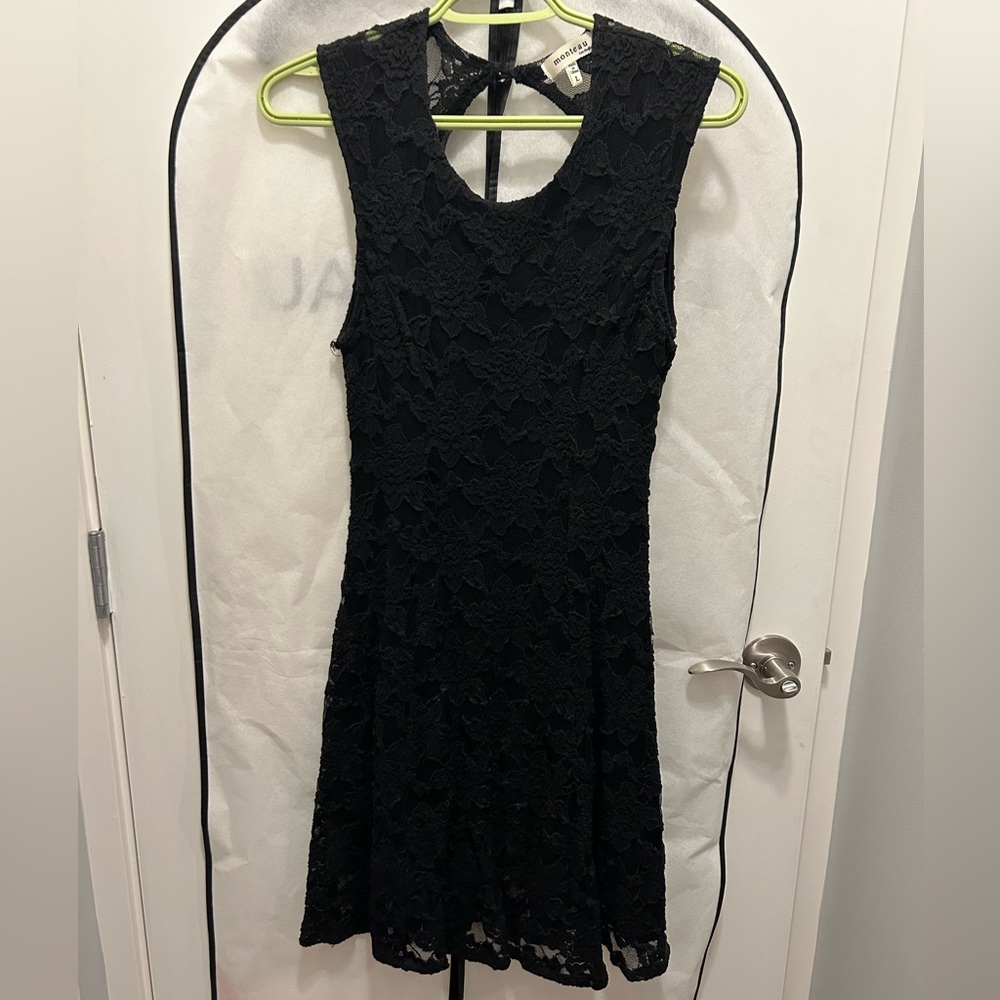 Monteau Lace Midi Dress